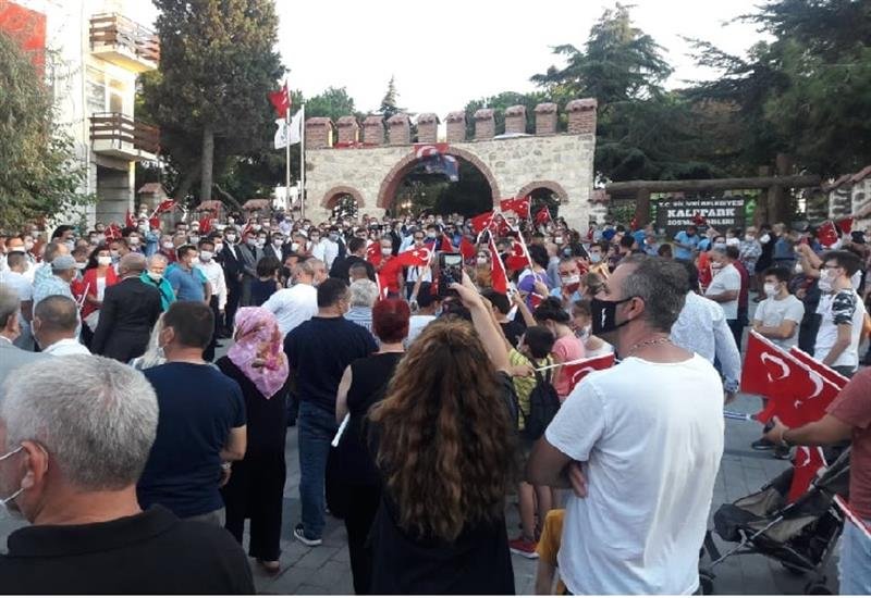 Gururla, Minnetle ve Şükranla…