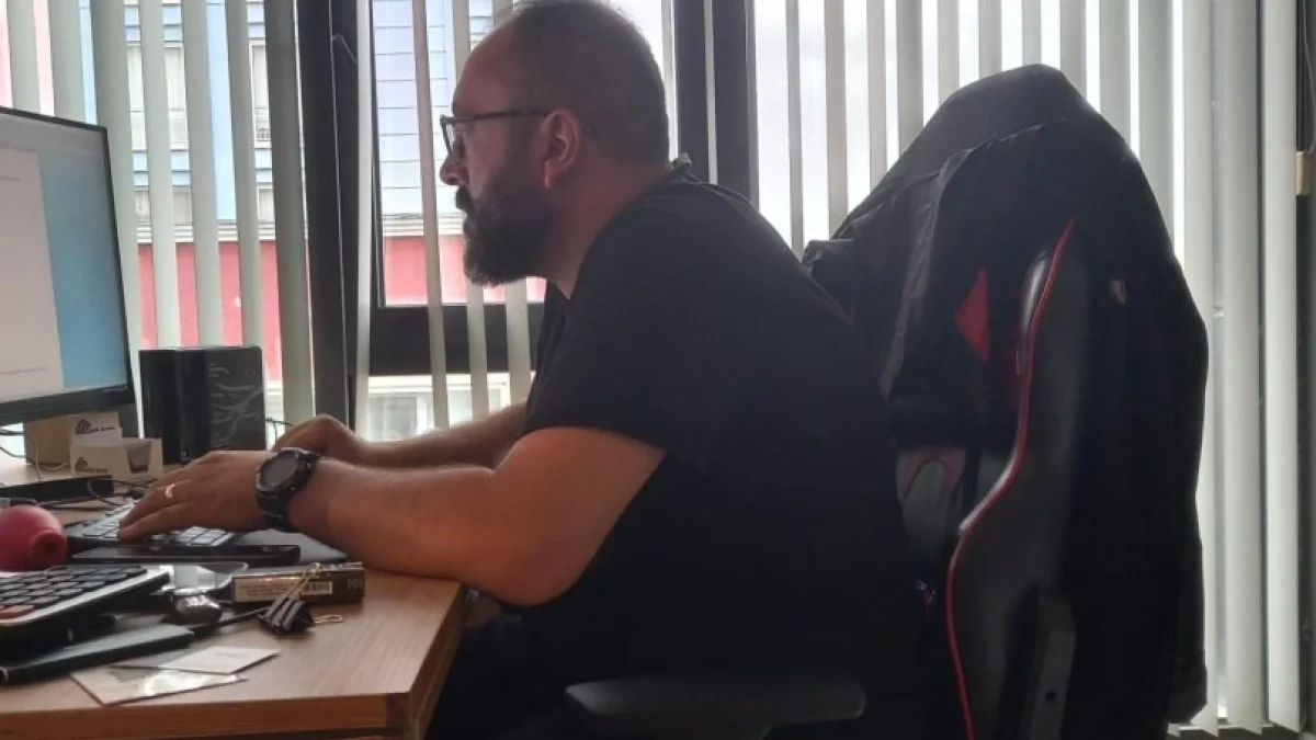 SERÇELER KADAR HÜR BİR YAZ (Bölüm 2) Babam Abid Yöntem Anısına